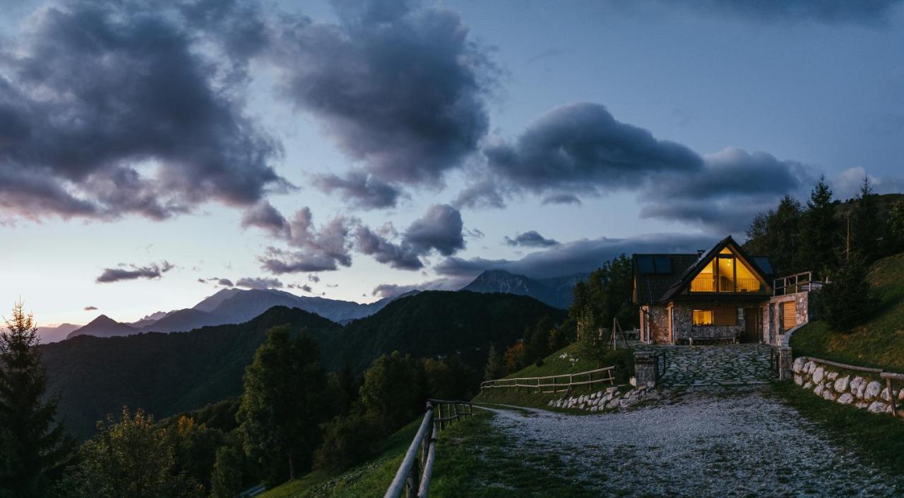 Eco Chalet Astramontana Tolmin Bagian luar foto